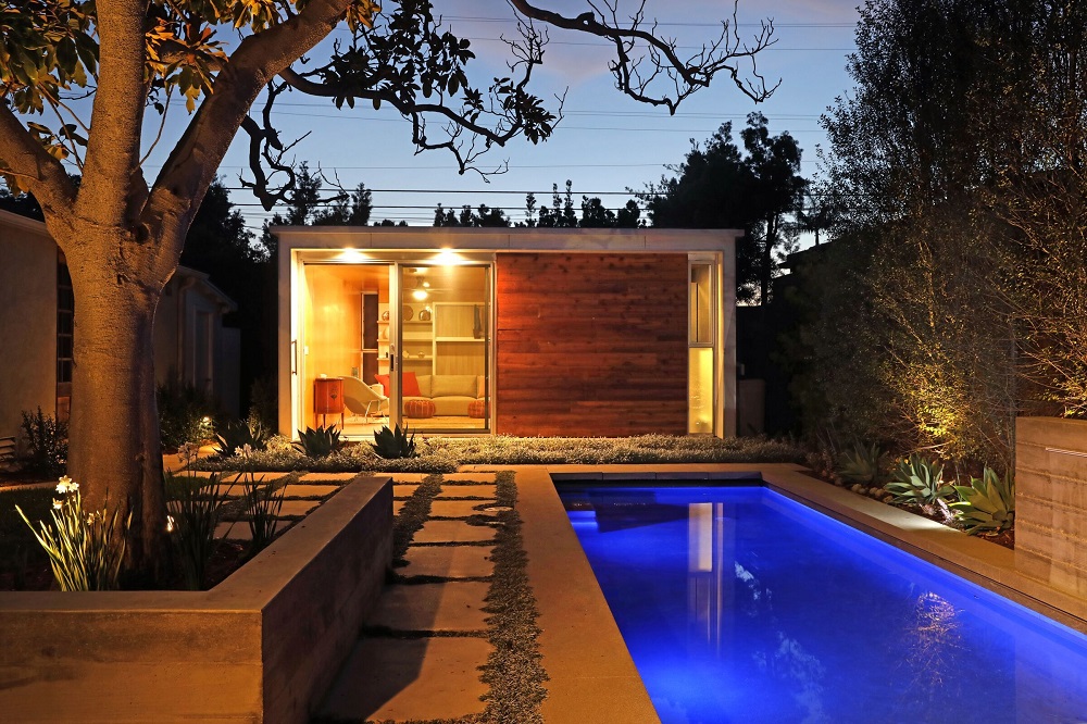 A ADU House with a pool